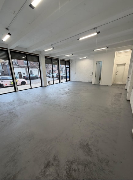 More Photos Of 847 Knickerbocker Ave, Brooklyn Apartments For Lease