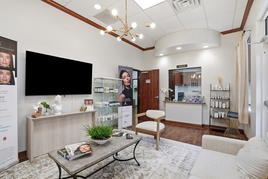 More Photos Of 2950 W Camp Wisdom Rd, Grand Prairie Medical For Sale