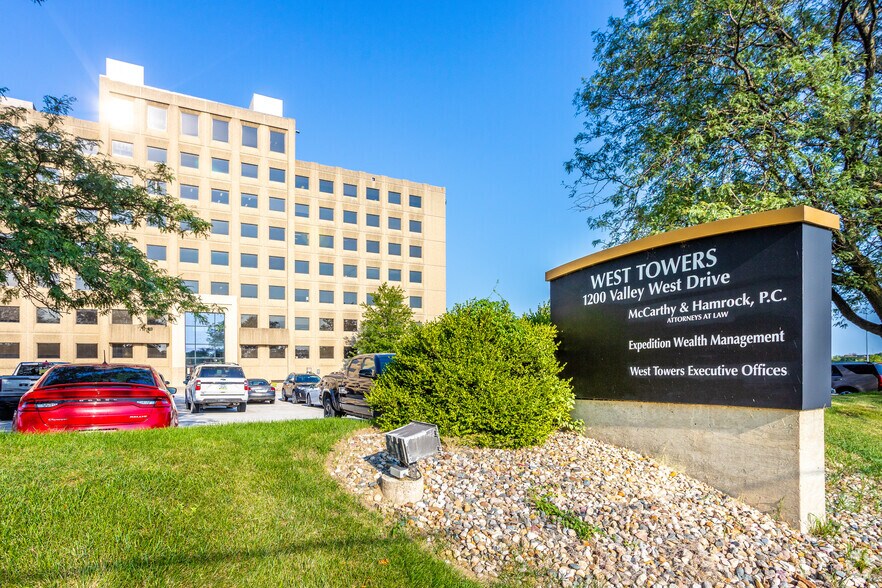More Photos Of 1200 Valley West Dr, West Des Moines Office For Lease