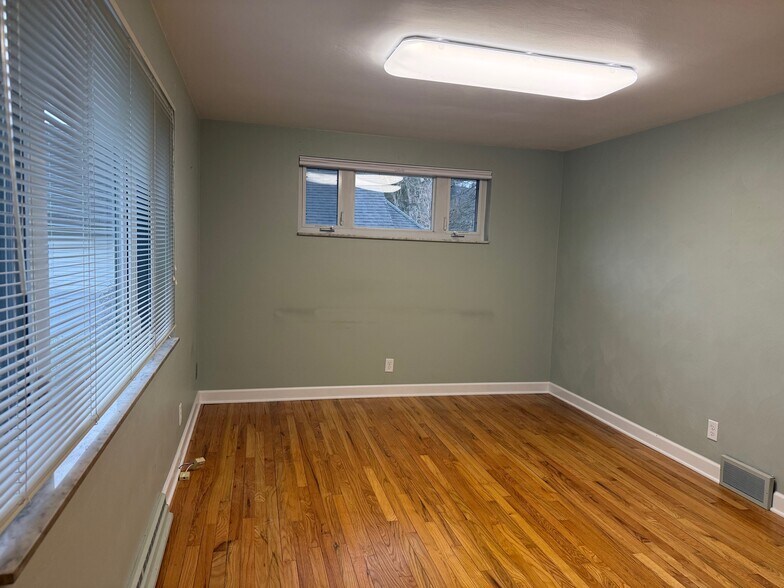 More Photos Of 3122 Carson Ave, Murrysville Office For Lease