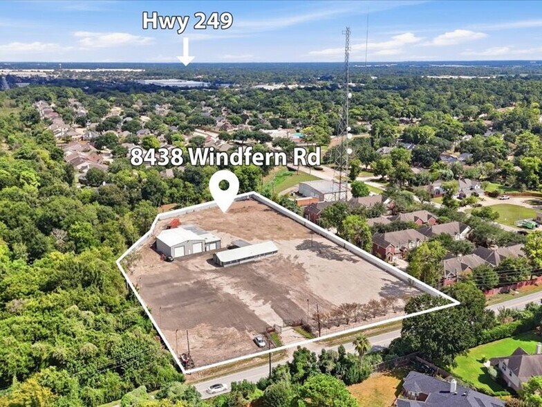 More Photos Of 8438 Windfern Rd, Houston Light Manufacturing For Lease