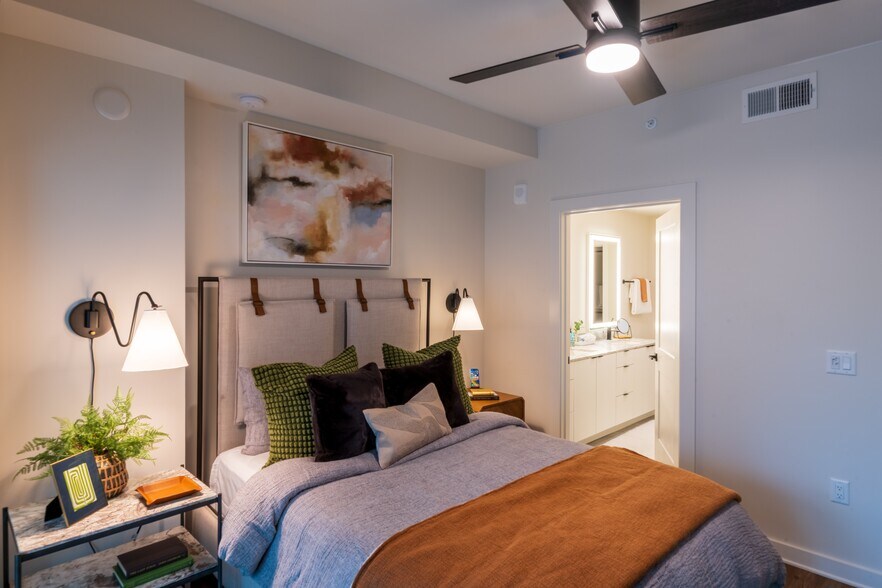 More Photos Of 1441 Peachtree St, Atlanta Apartments For Lease