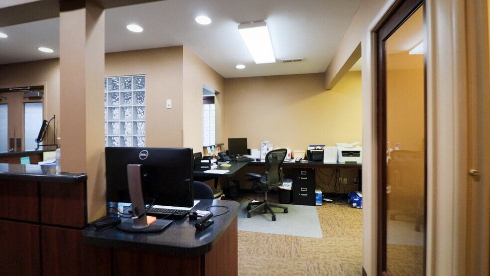 More Photos Of 431 Johnston St SE, Decatur Medical For Lease