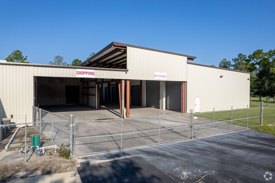 More Photos Of 11320 Distribution Ave E, Jacksonville Manufacturing For Lease