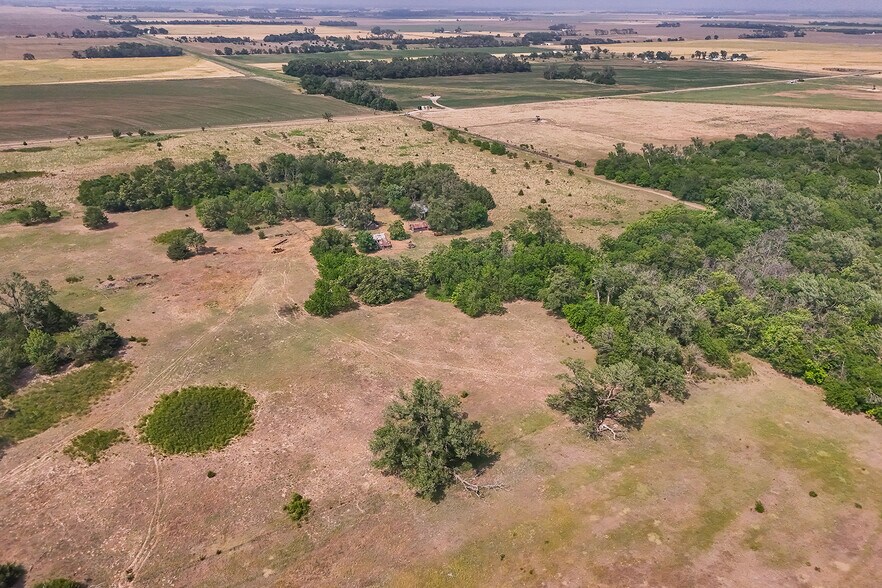 More Photos Of 9111 Long View Road, Burrton Land For Sale