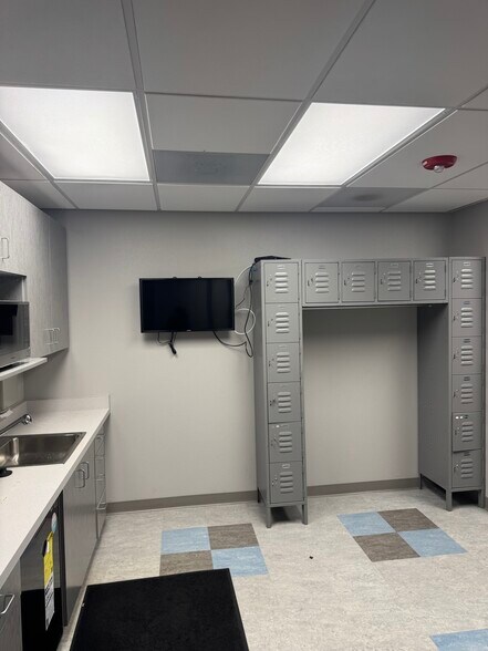 More Photos Of 435 Grand Ave, South San Francisco Office For Sale