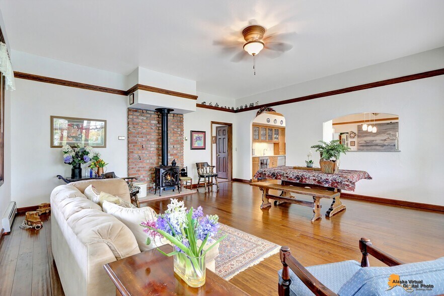 More Photos Of 1651 Terrilou Ct, Palmer Specialty For Sale