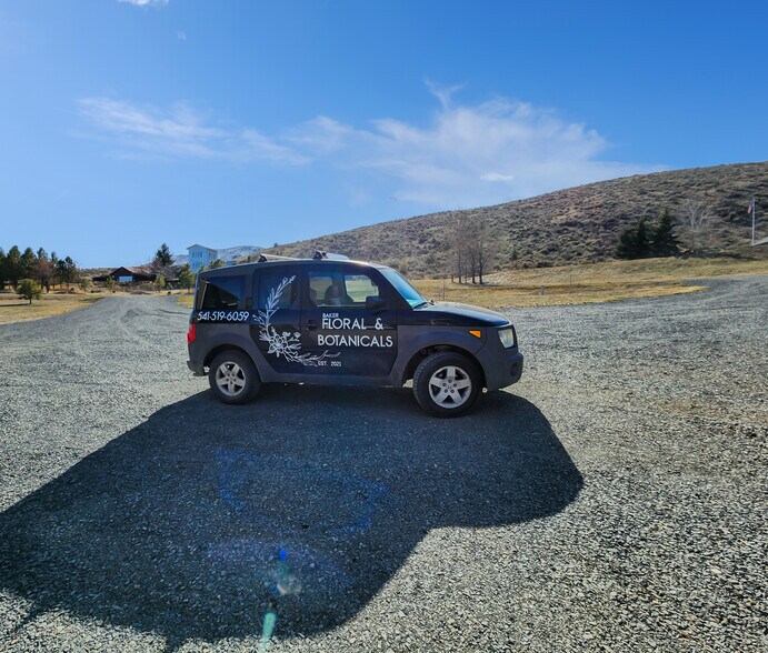 More Photos Of 1719 Main St, Baker City General Retail For Sale