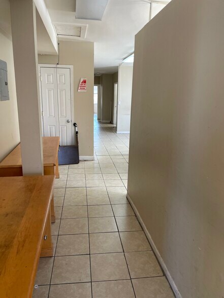 More Photos Of 2010-2012 Rhode Island Ave NE, Washington Storefront Retail Office For Lease