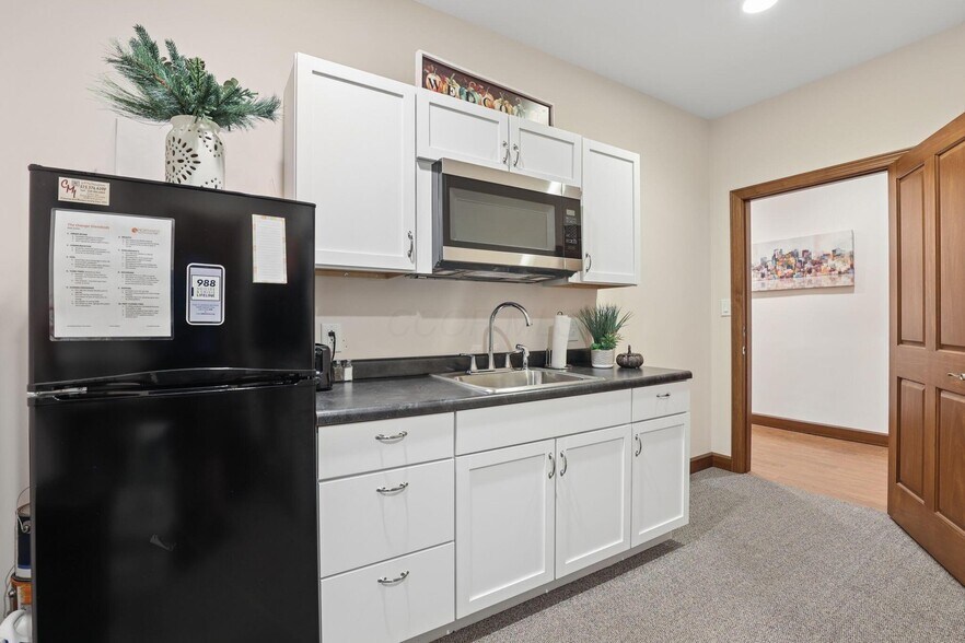 More Photos Of 113 W Main St, Circleville Office For Lease