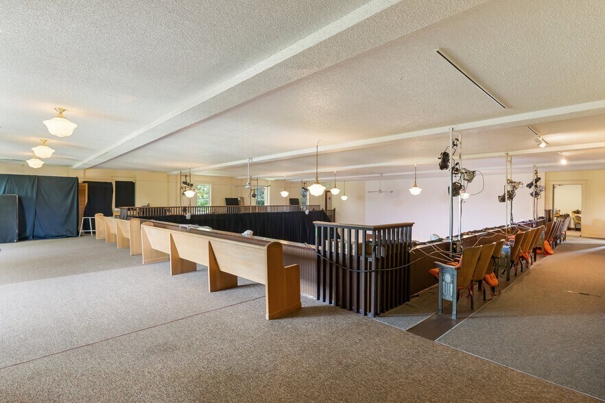 More Photos Of 5131 NE 23rd Ave, Portland Religious Facility For Sale