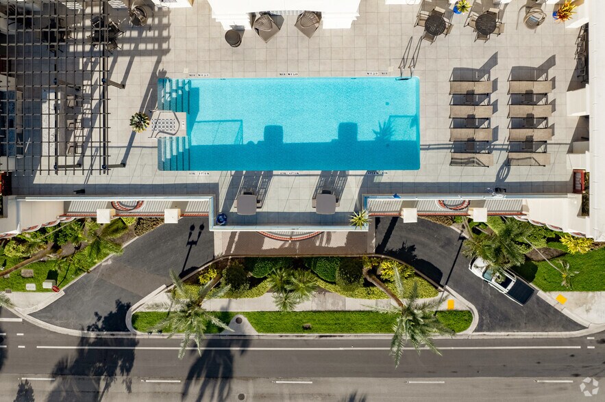 More Photos Of 401 NE Mizner Blvd, Boca Raton Apartments For Sale