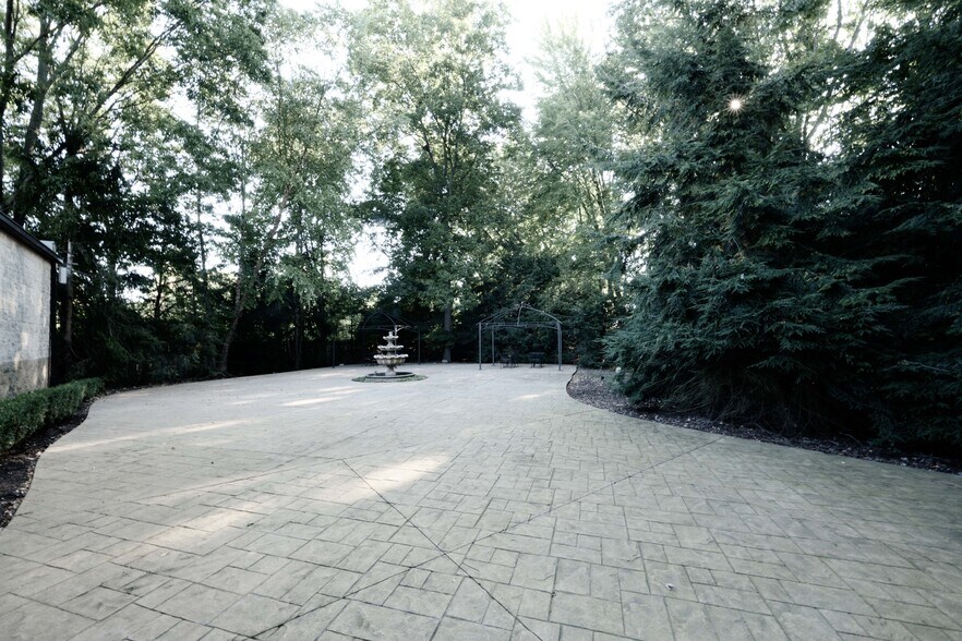 More Photos Of 29103-29115 Center Ridge Rd, Westlake Medical For Lease