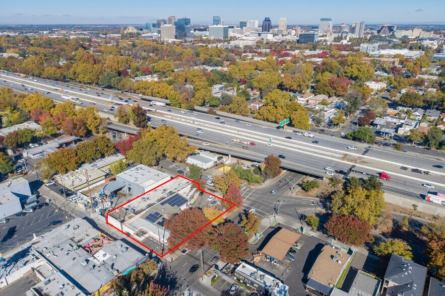 More Photos Of 2414 16th St, Sacramento Office For Sale
