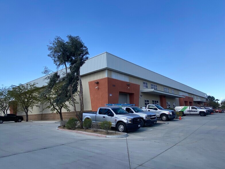 More Photos Of 1301 Montalvo Way, Palm Springs Manufacturing For Lease
