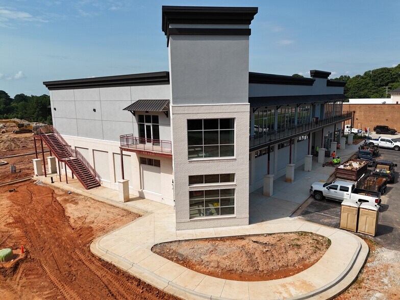 More Photos Of 94 New Cut Rd, Braselton Storefront Retail Office For Lease