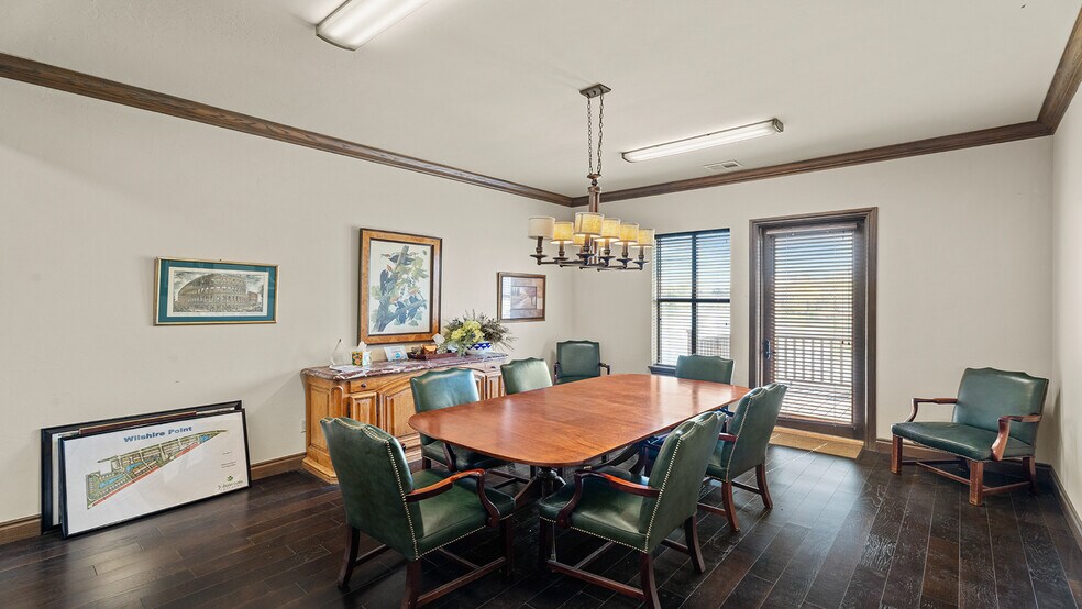 More Photos Of 9204 N Kelley Ave, Oklahoma City Office For Sale