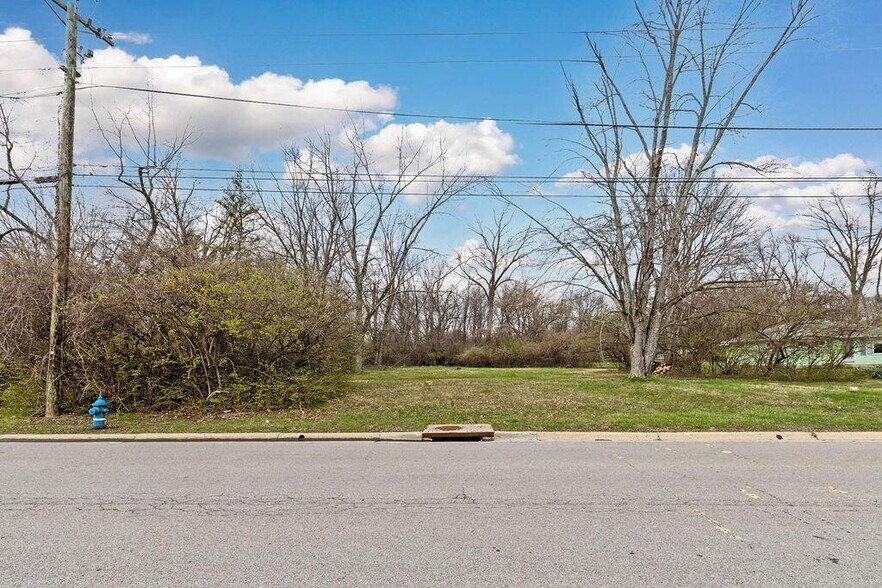 More Photos Of 132-136 Highland Ave, Worthington Land For Sale