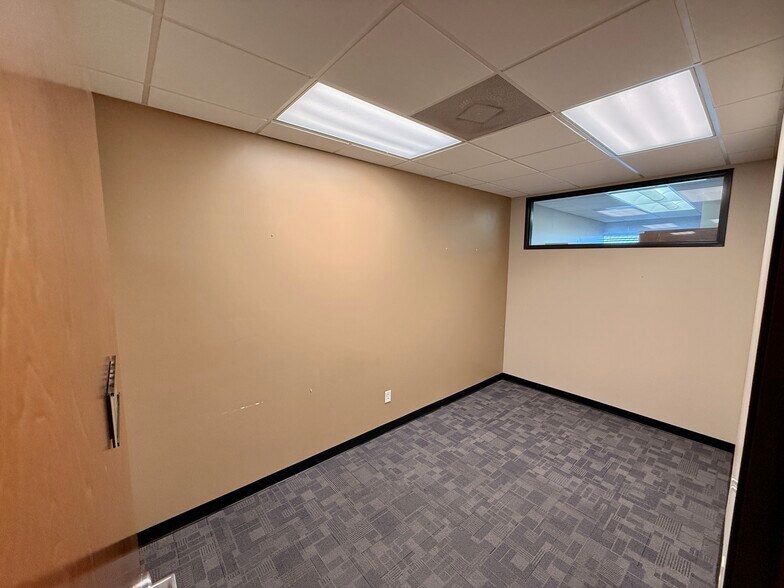 More Photos Of 901 Cypress Creek Rd, Cedar Park Medical For Sale