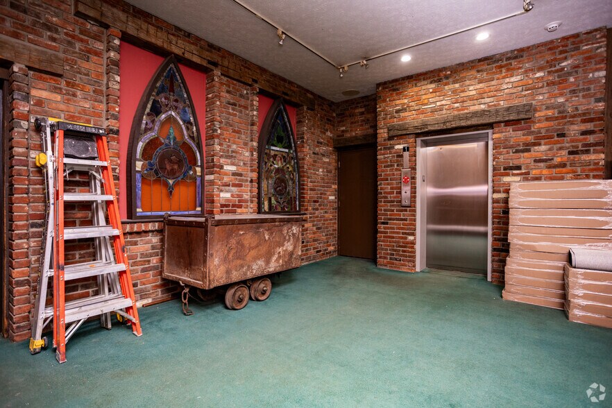 More Photos Of 1200 Chambers Rd, Columbus Office For Lease