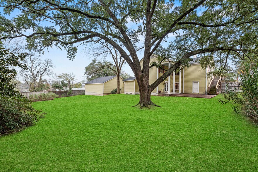 More Photos Of 1106 Avenue O, Huntsville Office Residential For Sale