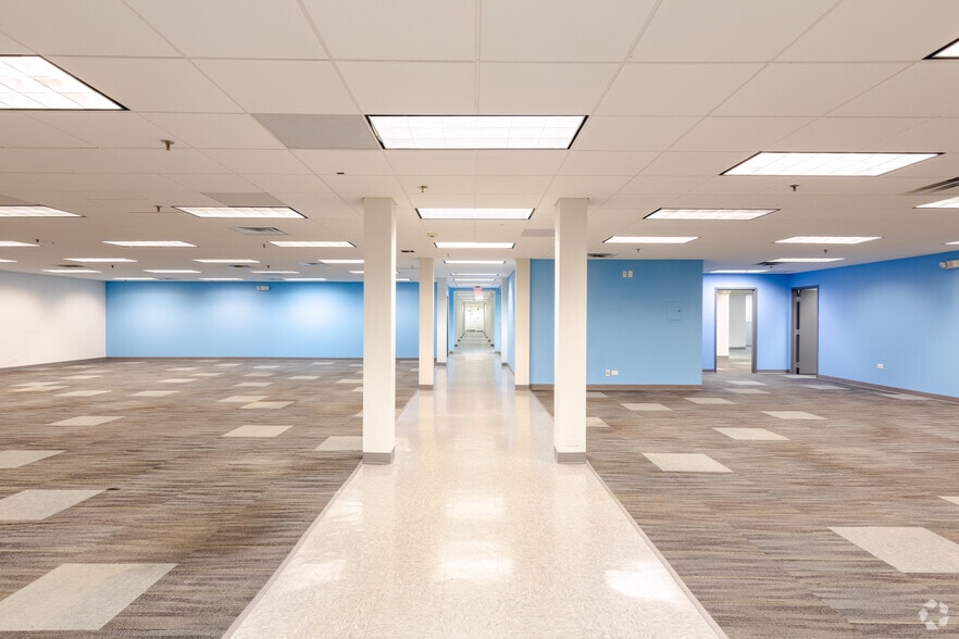 More Photos Of 799 Roosevelt Rd, Glen Ellyn Unknown For Lease