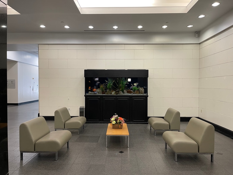 More Photos Of 1001 Texas Ave, Houston Office For Sale