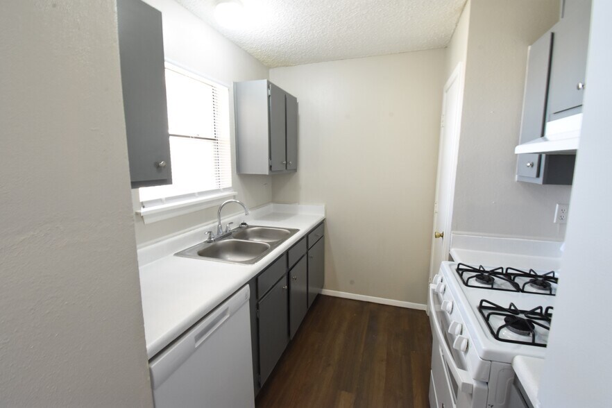 More Photos Of 2601 N Grand St, Amarillo Apartments For Sale