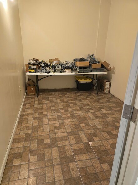 More Photos Of 1370 Us-80 Hwy E, Pooler Flex For Lease