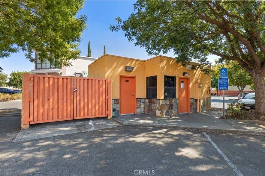 More Photos Of 2519 Esplanade Rd, Chico Fast Food For Lease