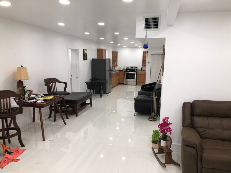 More Photos Of 5337-5401 Pembroke Rd, Hollywood Office Residential For Sale