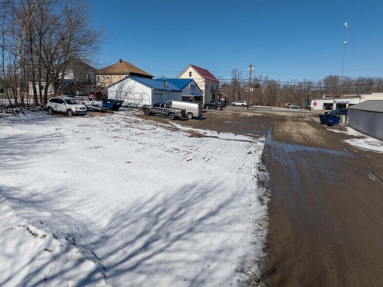 More Photos Of 484 North St, Calais General Retail For Sale