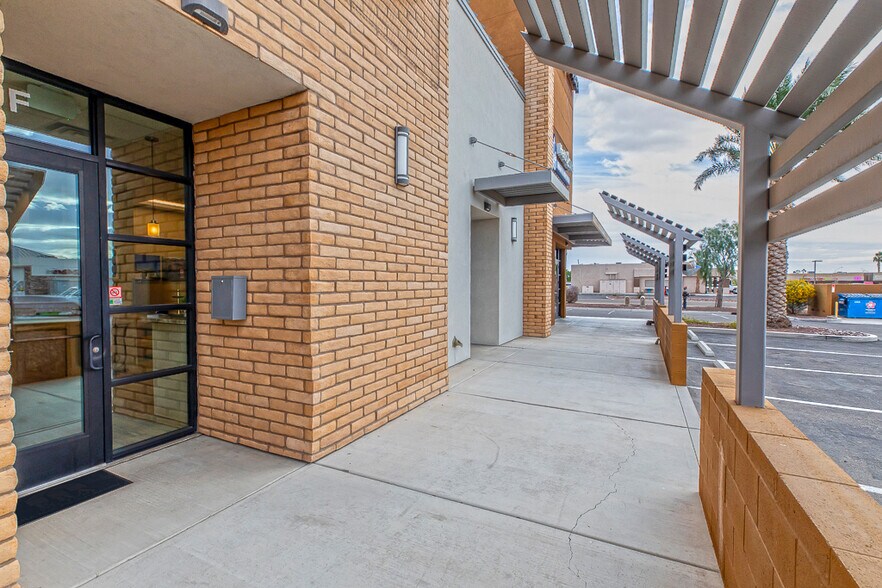 More Photos Of 11375 S Fortuna Rd, Yuma Storefront Retail Office For Sale