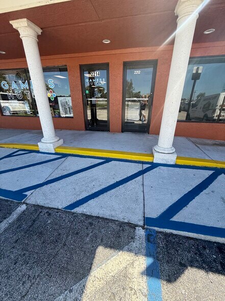 More Photos Of 2200 SE Indian St, Stuart Unknown For Lease