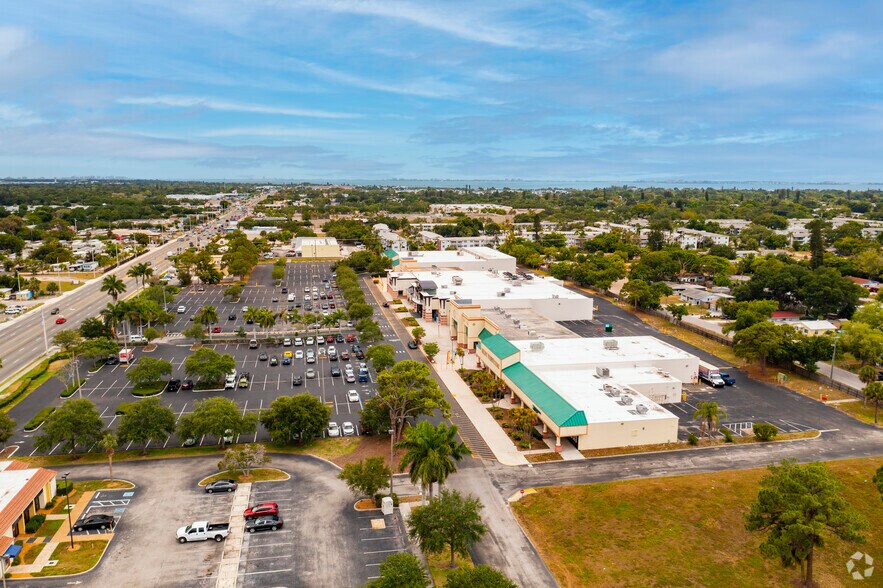 More Photos Of 5720-5838 14th St W, Bradenton Unknown For Lease