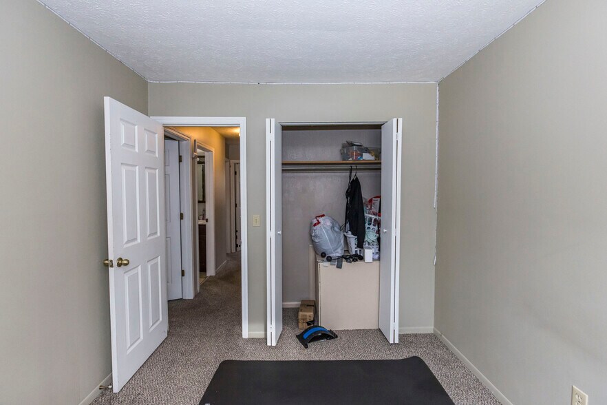 More Photos Of 3800 Grace Dr, Kent Multifamily For Sale