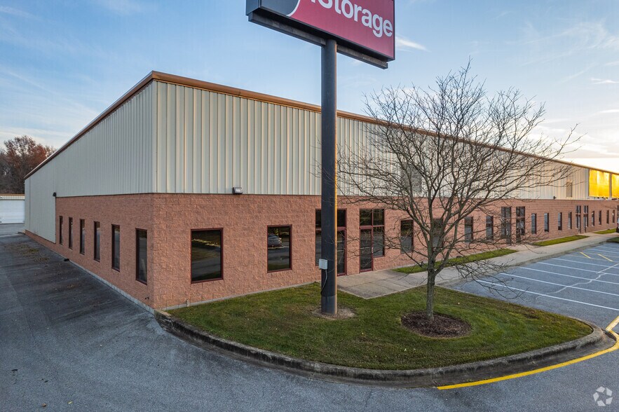 More Photos Of 4060 N DuPont Hwy, New Castle Warehouse For Lease