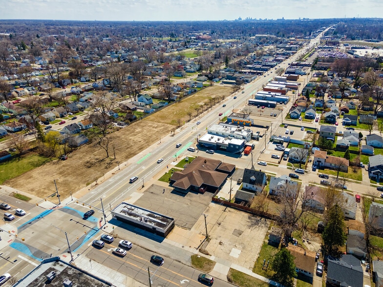More Photos Of 23919 John R Rd, Hazel Park Freestanding For Sale