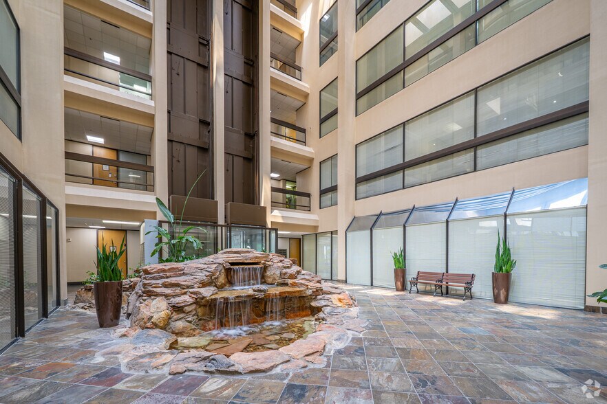More Photos Of 10101 Fondren Rd, Houston Unknown For Lease