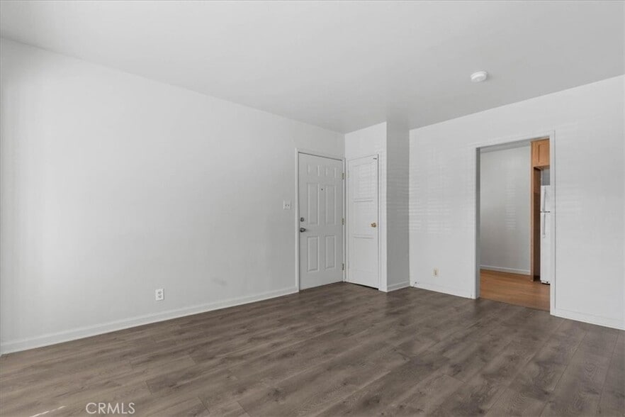 More Photos Of 1901 Hauser Blvd, Los Angeles Apartments For Sale