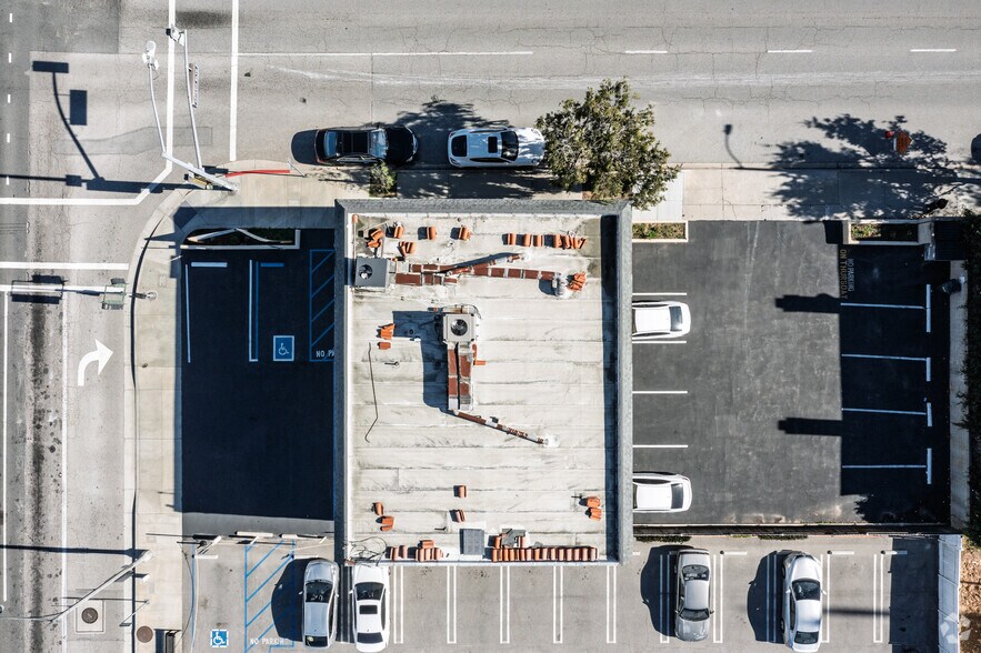 More Photos Of 2706-2708 Artesia Blvd, Redondo Beach Storefront Retail Office For Sale