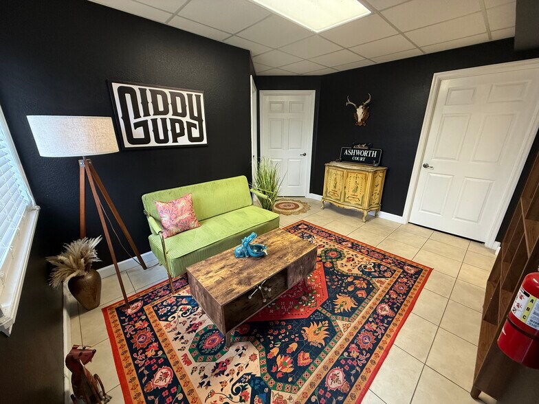 More Photos Of 2044 E Orange Avenue, Eustis Office For Lease