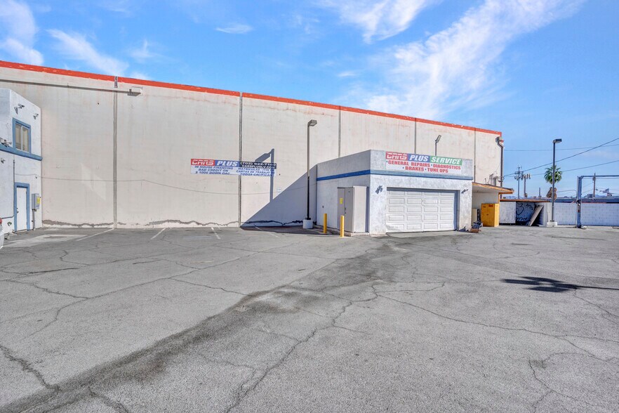 More Photos Of 3255 E St Louis Ave, Las Vegas Auto Dealership For Lease