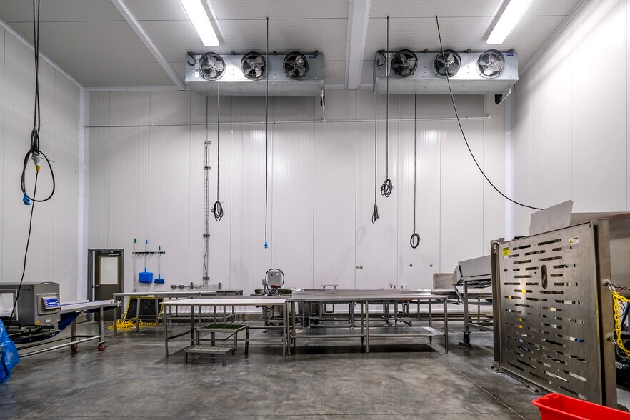 More Photos Of 201 N Harris St, Cordele Refrigeration Cold Storage For Sale