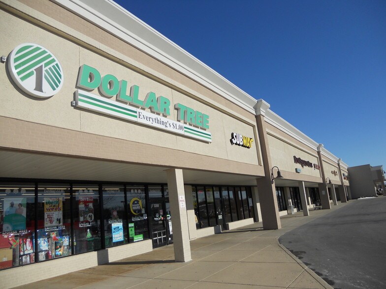 More Photos Of 3104-3266 Kirchoff Rd, Rolling Meadows General Retail For Lease