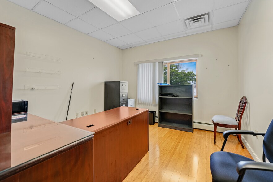 More Photos Of 86 Macarthur Dr, New Bedford Warehouse For Sale