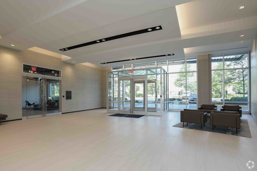 More Photos Of 2245 Monroe St, Herndon Office For Lease