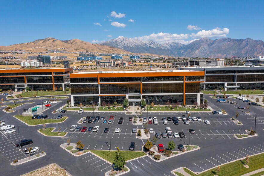 More Photos Of 2000 W Ashton Blvd, Lehi Office For Lease