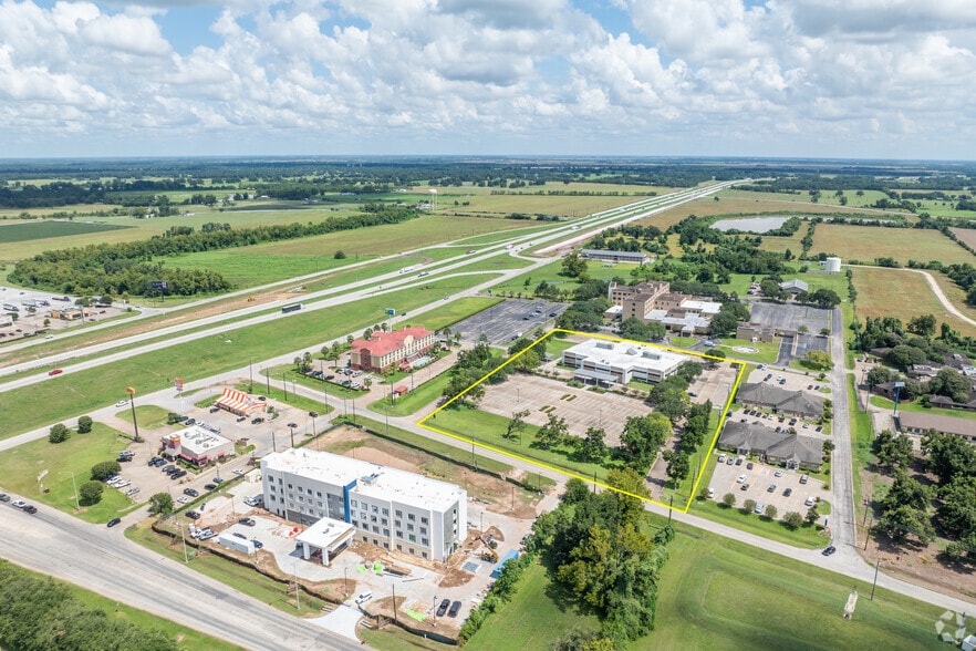 More Photos Of 2100 Regional Medical Dr, Wharton Healthcare For Lease