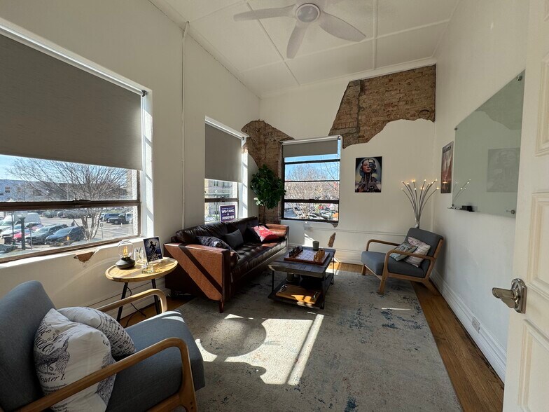 More Photos Of 201 1/2 E Virginia St, McKinney Office For Lease